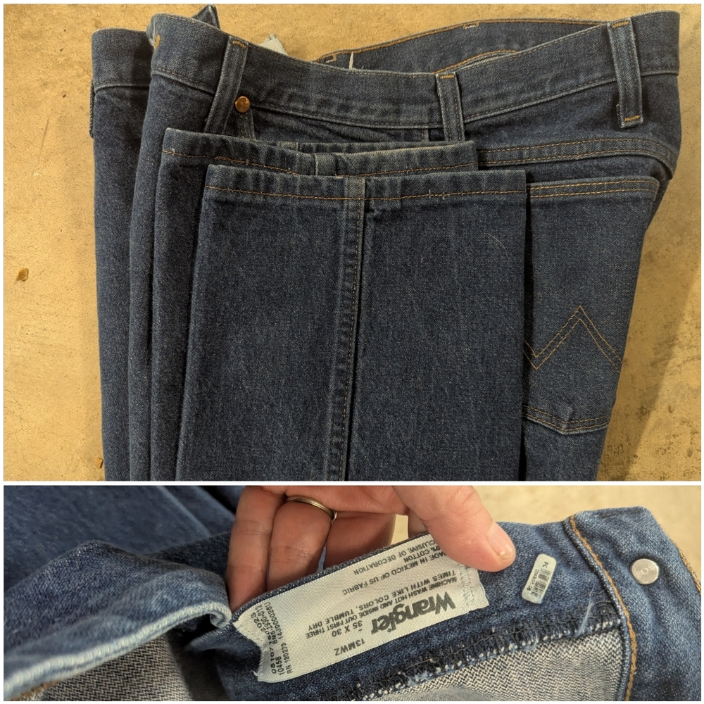 Wrangler Men's Dark Blue Relaxed Jeans